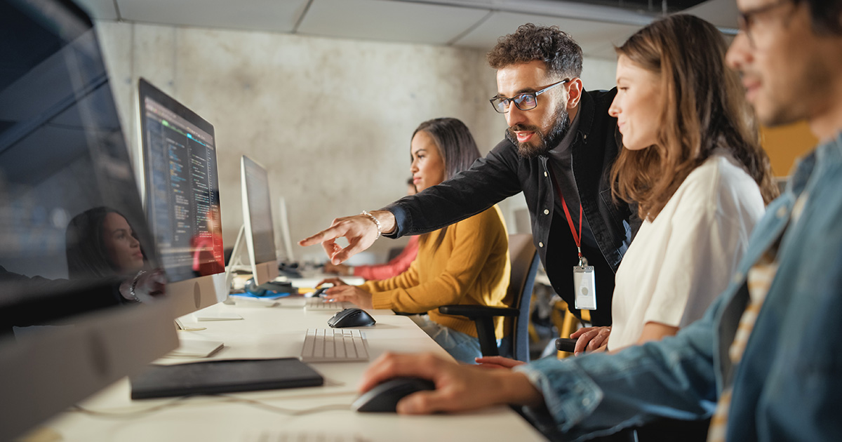 CMS vs Site Builder : comprendre les différences pour faire le bon choix